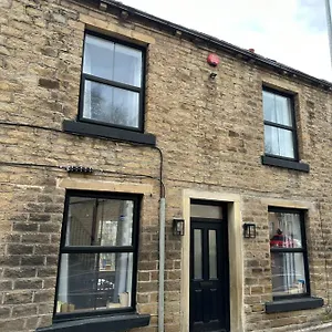 entire-boutique-mill-cottage.yorkshirehotels.net/