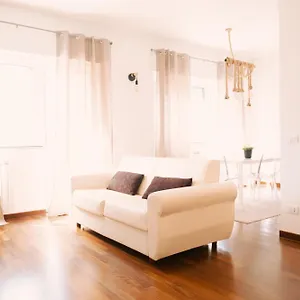 Apartment Central, Bari